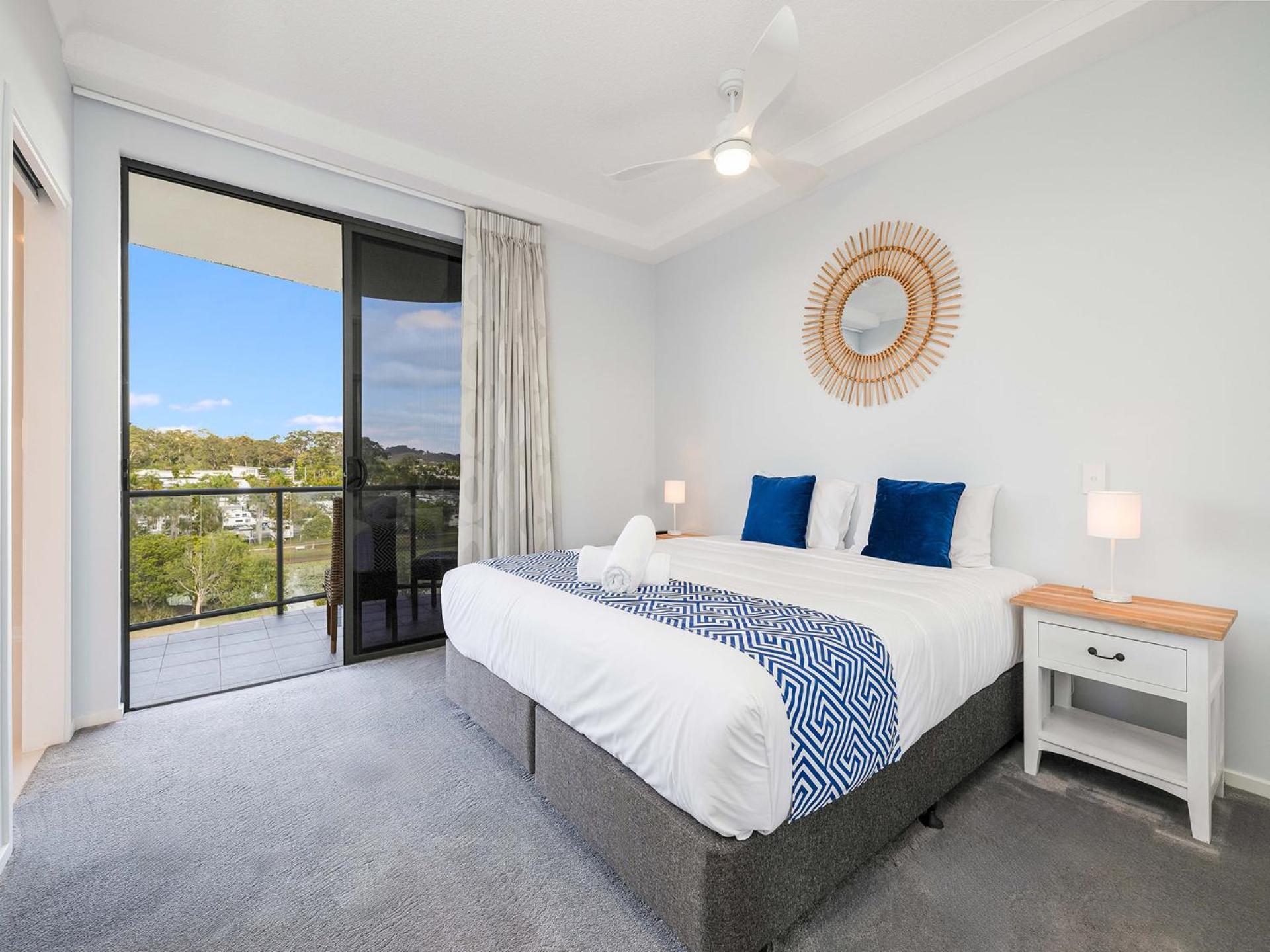 Meridian Alex Beach Apartments Alexandra Headland Exterior photo